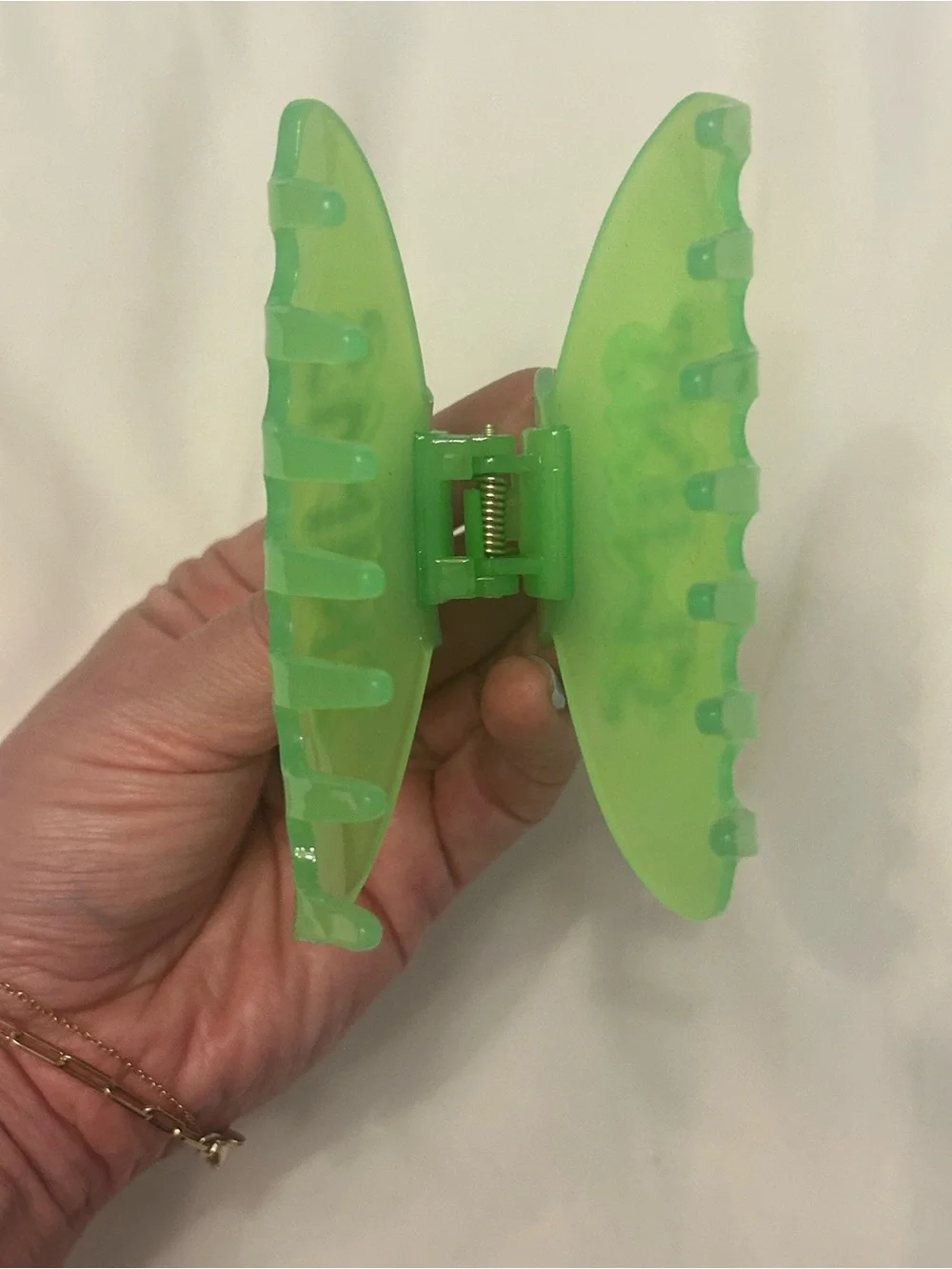 Skims Lime Green Claw Clip
